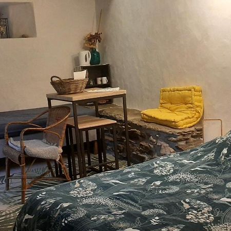 Le Petit Nid Bed & Breakfast Sablieres Exterior foto